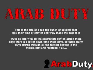 Arab dziwki sneaked w na soldiers