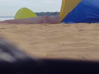 Fristende milf spied ved strand (please kommentar)